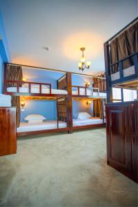 Postel nebo postele na pokoji v ubytování Memory Inn Guilin Central
