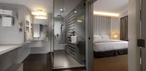 Postel nebo postele na pokoji v ubytování Sunway Hotel Georgetown Penang