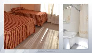 A bathroom at Hotel Emilio