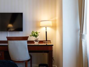 TV a/nebo společenská místnost v ubytování Elite Stadshotellet Västerås