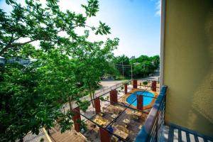 Bazén v ubytování Hotel Rosa nebo v jeho okolí