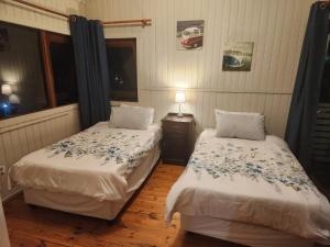 Φωτογραφία από το άλμπουμ του Forest house Knysna with solar and water backup στην Κνύσνα