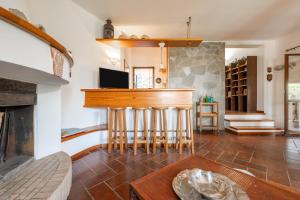 Μια τηλεόραση ή/και κέντρο ψυχαγωγίας στο Villa Adelida Villasimius