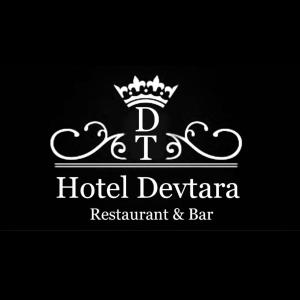 Un certificado, premio, cartel u otro documento en Hotel Devtara