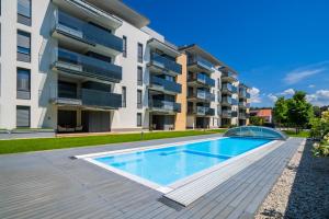 Bazén v ubytovaní MyFlat Casa Galerius Apartment alebo v jeho blízkosti