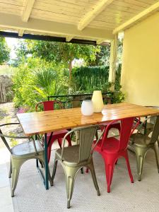 Сад в Welcome Traveller Laurence Garden Apartments