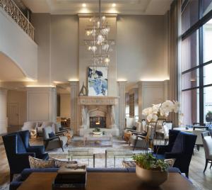 Posezení v ubytování Hilton Dallas/Rockwall Lakefront Hotel