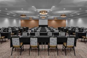 Konferenční prostory v ubytování Embassy Suites by Hilton Phoenix Biltmore + 37 fotografií