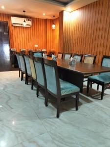 Ärikülastajate ala ja/või konverentsiruum majutusasutuses P S Grand By Iconic Near Delhi International Airport