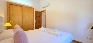 Gallery image of Finca rustica con piscina y barbacoa privada in Consell +13 photos
