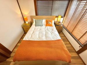 Postel nebo postele na pokoji v ubytování TOKYO HOSHI VILLIA-Private Villa in Tokyo ideal for groups and families