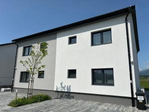 Το κτήριο όπου στεγάζεται  το διαμέρισμα