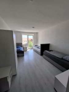 シュクロイディッツにあるUnterkunft mit 4 Schlafzimmern - ideal gelegen bei Flughafen, Porsche & DHLのギャラリーの写真