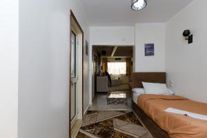 Katil atau katil-katil dalam bilik di Luxury pyramids jacuzzi view inn