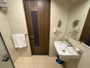 Koupelna v ubytování Nairi Hotel Yerevan