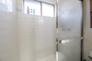 Koupelna v ubytování Private Oasis with Pool