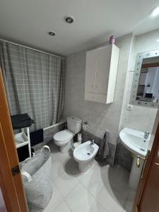 Kúpeľňa v ubytovaní Piso completo de 1 habitación y sofá cama en Canet de Berenguer WIFI incluido