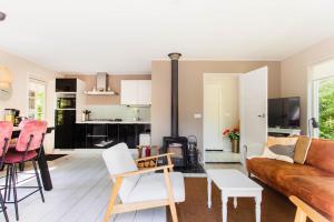 ダルフセンにあるLovely house in nature De Boswachterのギャラリーの写真