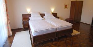 Postel nebo postele na pokoji v ubytování Hotel SHEYLYS