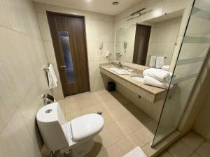 Koupelna v ubytování Nairi Hotel Yerevan