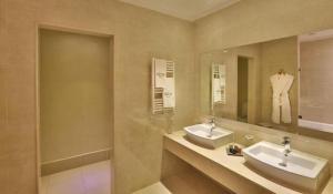 Koupelna v ubytování Kech Boutique Hotel & Spa