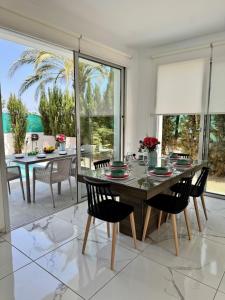 Gambar di galeri bagi Villa Jarvis Modern and Quiet 3BR with Private Swimming Pool di Paralimni