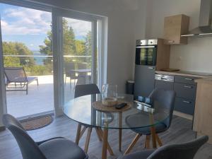 Gallery image of Appartment Mit Pool in Bilice