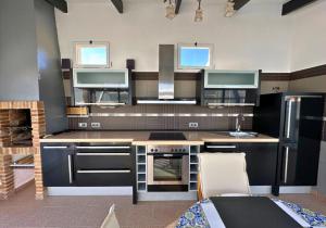 Dapur atau dapur kecil di Villa Esmeralda