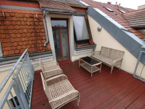 ピルナにあるLa Palomaのバルコニー(椅子2脚、テーブル付)