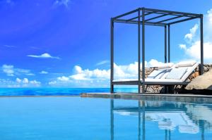 Gallery image of Grey Grand Villa Privater Pool in Asprouliánoi