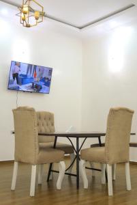 Μια τηλεόραση ή/και κέντρο ψυχαγωγίας στο The Scion Garden