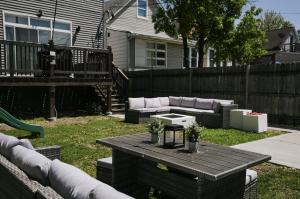 Κήπος έξω από το Game Room, Firepit, Playground, Gym, Billiard