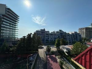 Nespecifikovaný výhled na destinaci Gonio nebo výhled na město při pohledu z hotelu + 25 fotografií