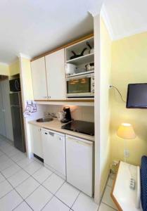 Η κουζίνα ή μικρή κουζίνα στο Apartment 2p with pool near the sea +10 φωτογραφίες