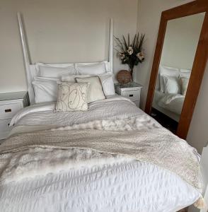 Voodi või voodid majutusasutuse Boutique Coastal Retreat for Couples or Singles toas