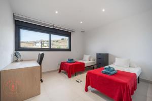 Ένα ή περισσότερα κρεβάτια σε δωμάτιο στο Luxury Seaview Villa Jensen - TCM +50 φωτογραφίες