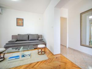 Posezení v ubytování Apartment Olga-2 by Interhome