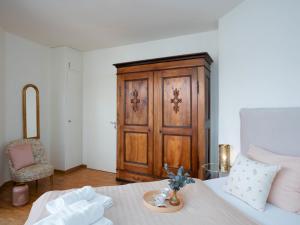 Katil atau katil-katil dalam bilik di Apartment Suite Classic-12 by Interhome +15 gambar