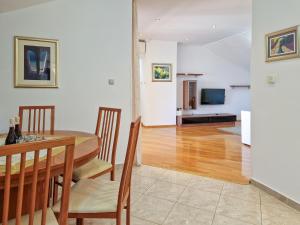 Et opholdsområde på Apartment Olga-5 by Interhome + 36 billeder