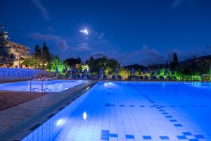 Bassein majutusasutuses Koukounaria Hotel & Suites või selle lähedal