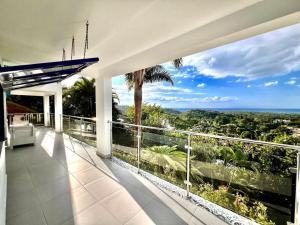 Balkón nebo terasa v ubytování Private Villa with Pool & Ocean Views Las Terrenas