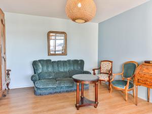 Posedenie v ubytovaní Les Salines - Appartement - Gare des Sables