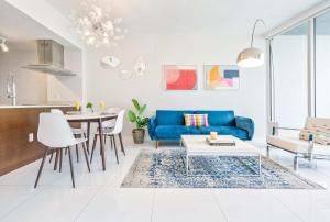 Posezení v ubytování MVR - Icon Brickel River & Bay Views