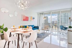 Posezení v ubytování MVR - Icon Brickel River & Bay Views + 16 fotografií