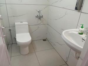 Hotel Samudra Tara的一间浴室