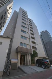 Το κτήριο όπου στεγάζεται  το διαμέρισμα