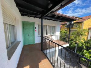 Balkón alebo terasa v ubytovaní Casa SIDRO
