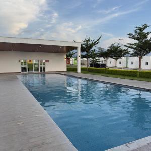 Swimmingpoolen hos eller tæt på Sweet Home