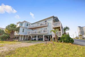 ガルフ・ショアーズにあるBeachcomber 9の通り側の大家