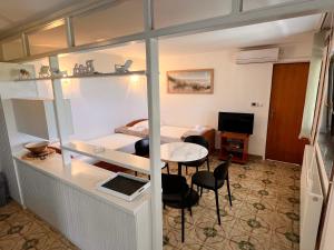 Kuchyň nebo kuchyňský kout v ubytování Apartments Gorana